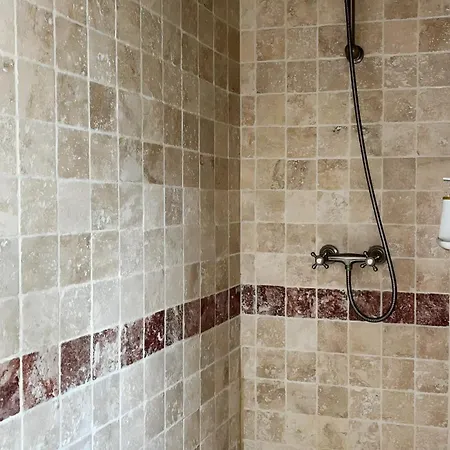 Trois Etoiles, Maison De Campagne * Fiac