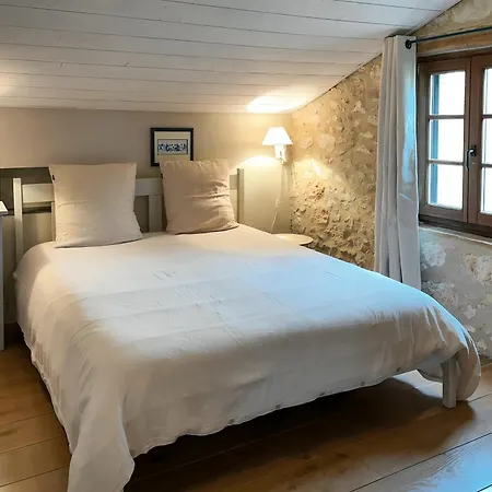 Trois Etoiles, Maison De Campagne